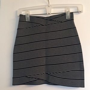 BCBG Max Azria bandage skirt XS